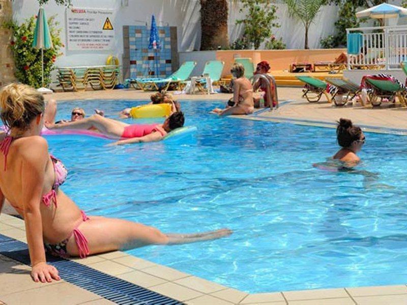 Melissa Apartments, Studios & Suites Malia Exteriér fotografie
